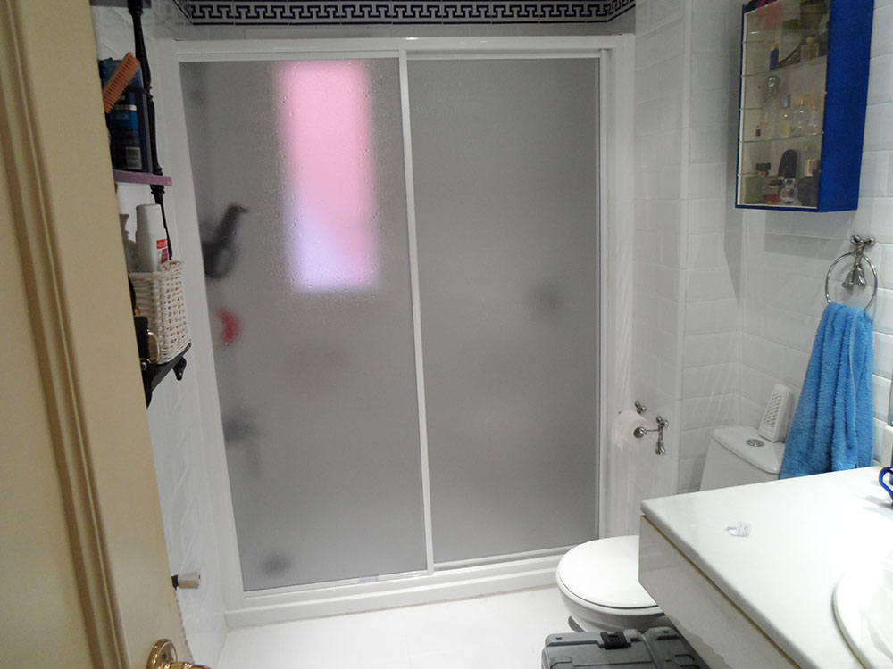 Mampara de cristal opaco para duchas