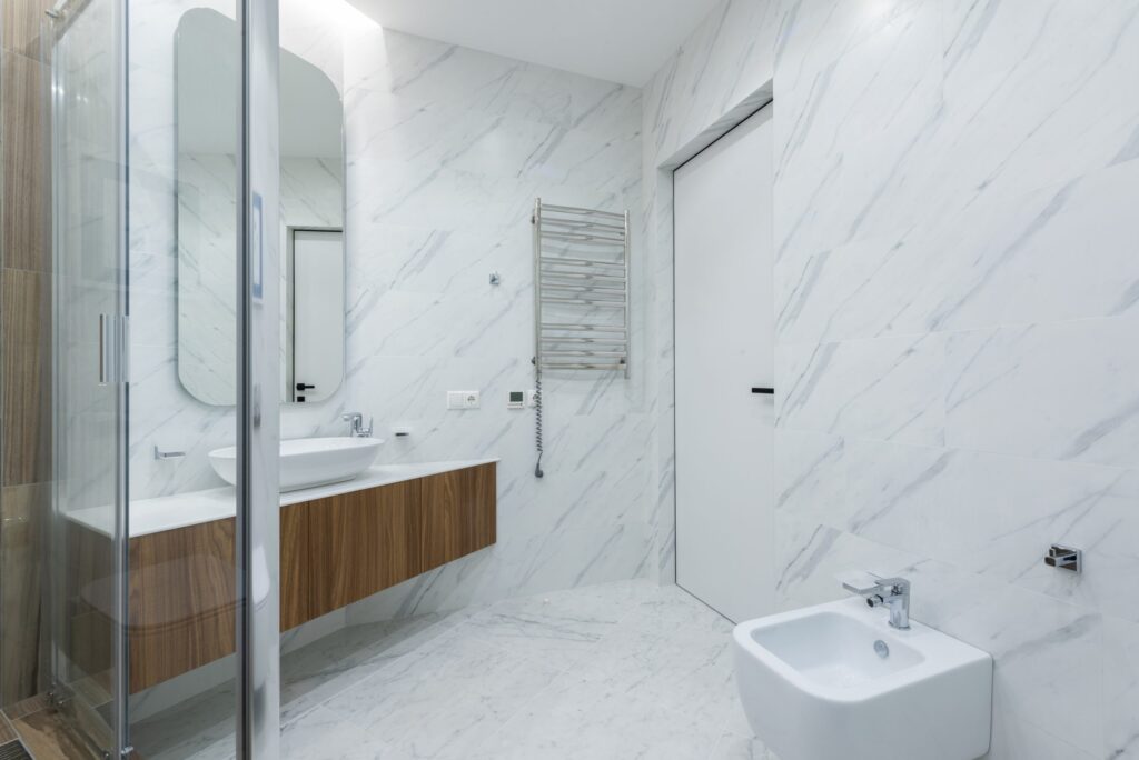 Baños seguros y accesibles